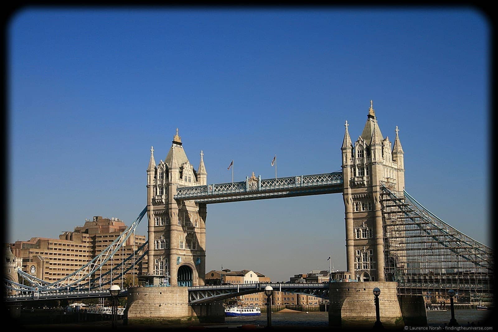 ロンドンの旅程で1日-タワーブリッジロンドン