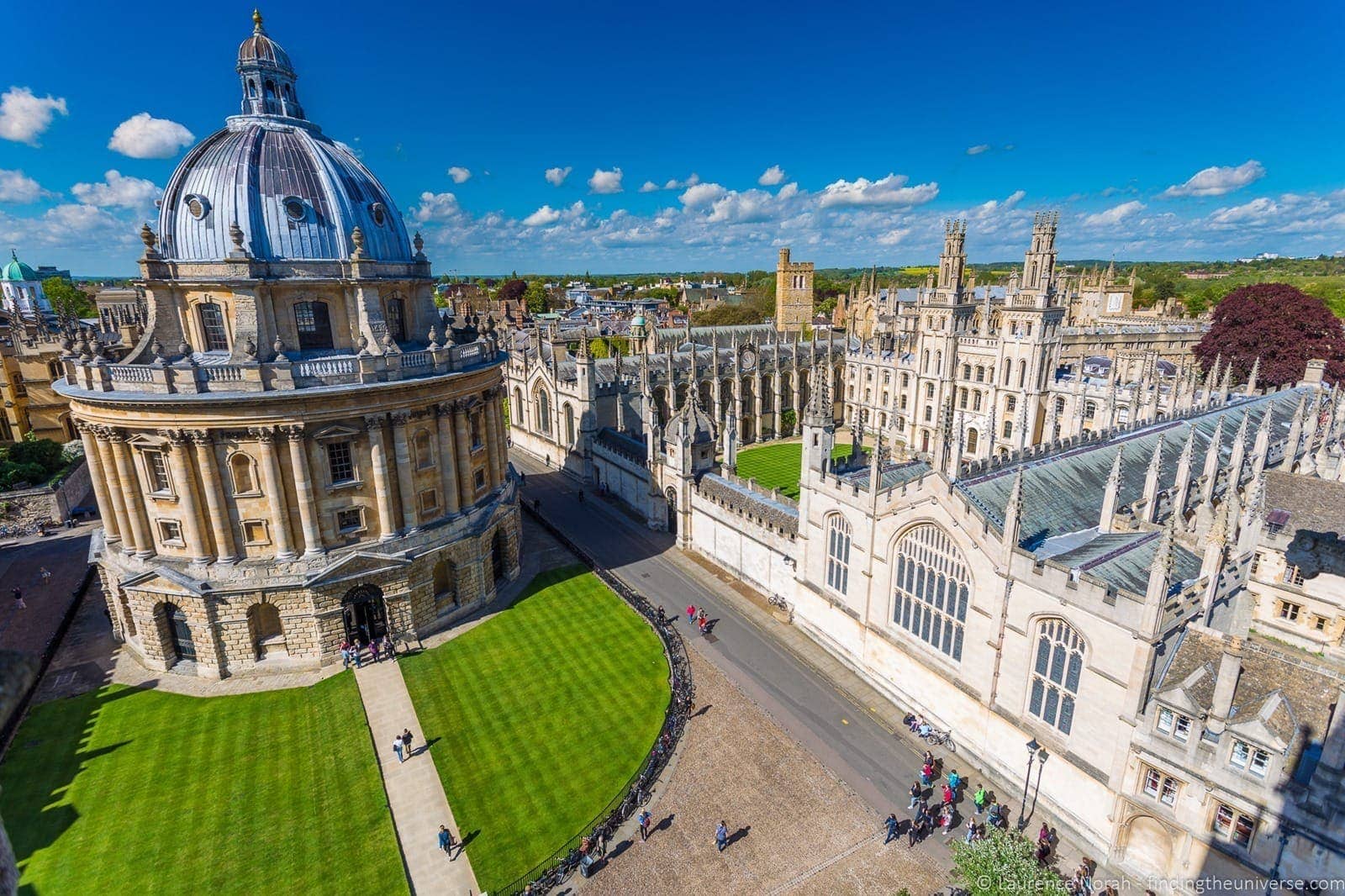 Оксфорд университет площадь
