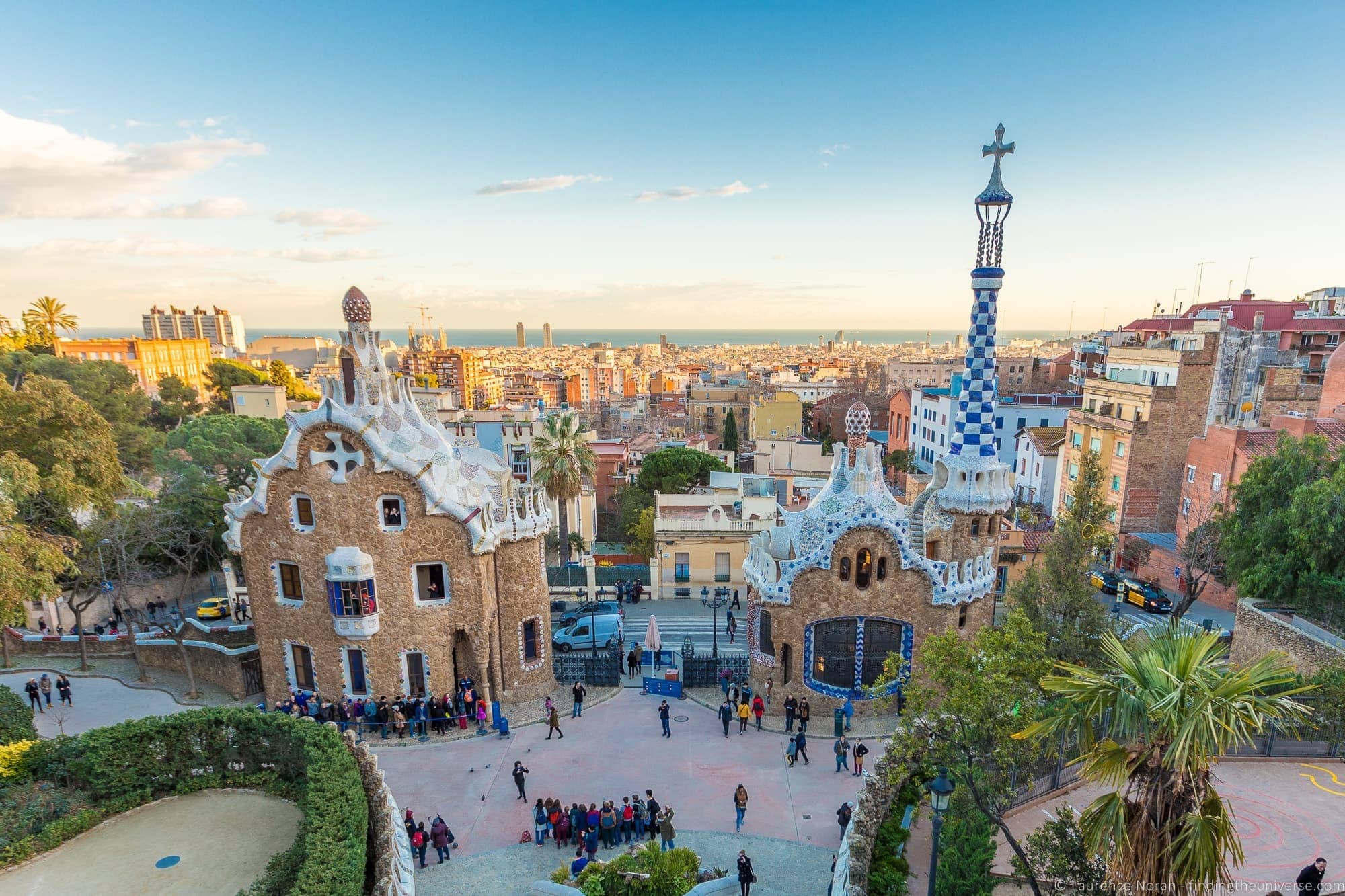 oneerlijk tekort verkwistend Visiting Barcelona by Cruise Ship: What to do In Barcelona for a Day -  Finding the Universe